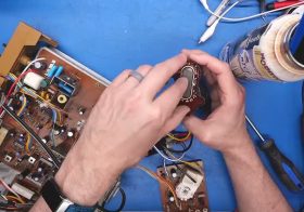 A Commodore 1702 repair that refused to be a one-part fix