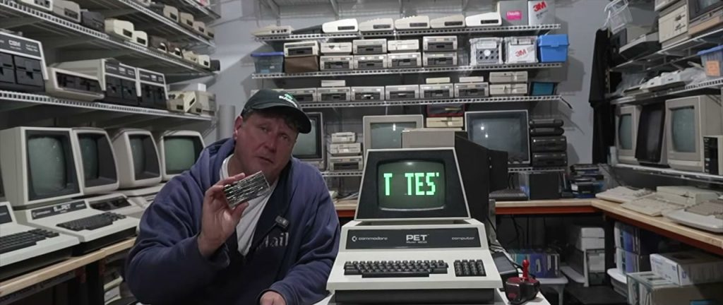 Commodore PET 2001 and a RAM chip shown in Commodore History’s ExpandaMem video