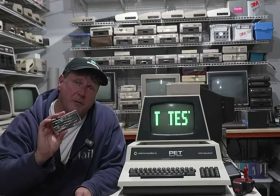 A 1979 RAM upgrade brings new life to a 1977 Commodore PET