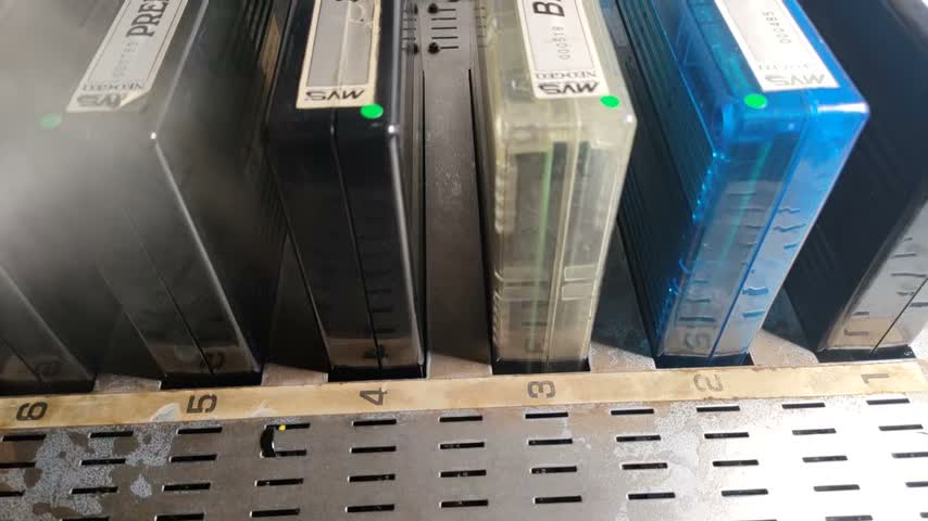 Six cartridges in the Neo Geo MVS board shown by Luke Morse