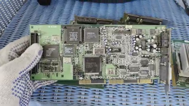 Sound Blaster 16 SCSI card shown in the Bits und Bolts scrapyard video